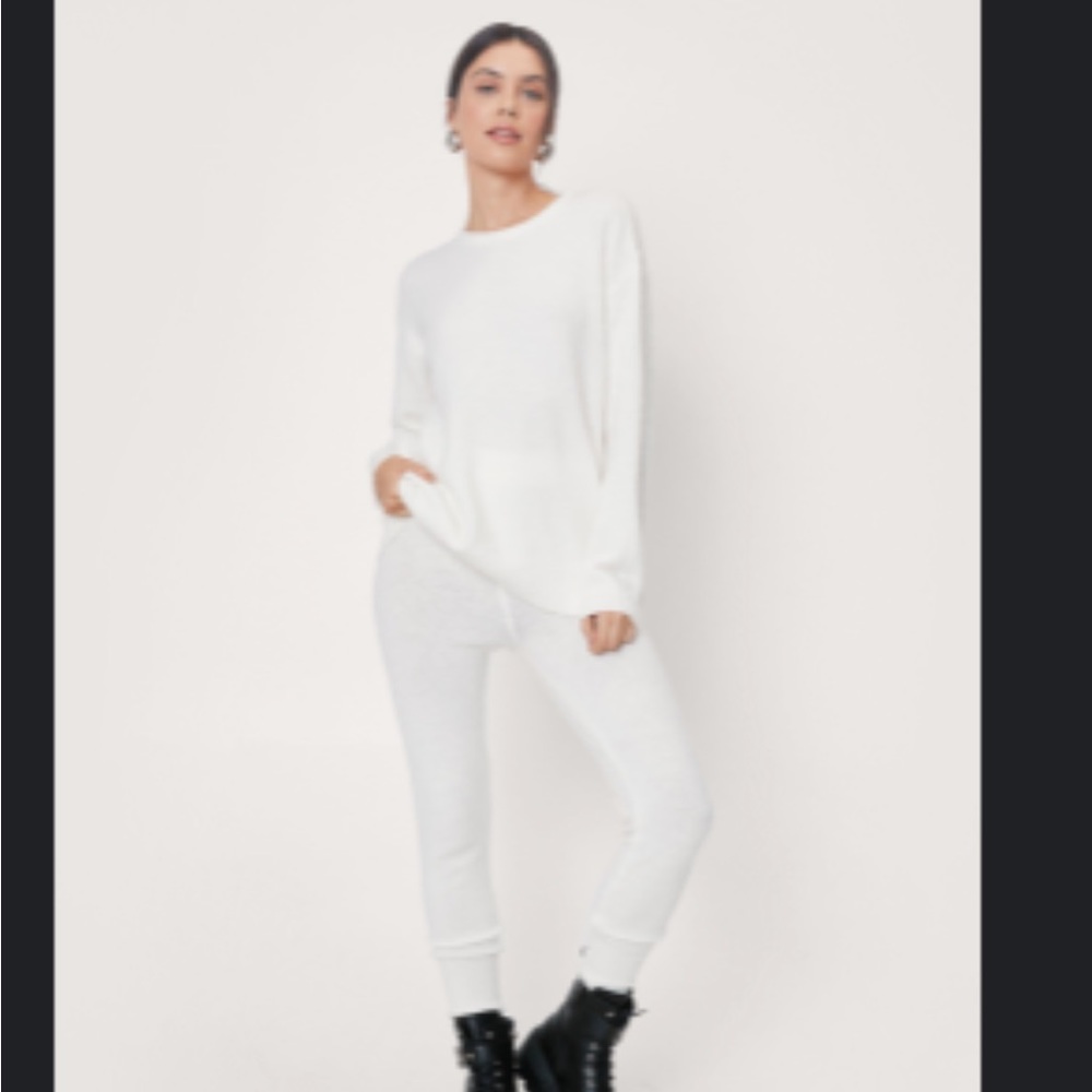 US size 0 Ivory Knit Sweater and Pants Set